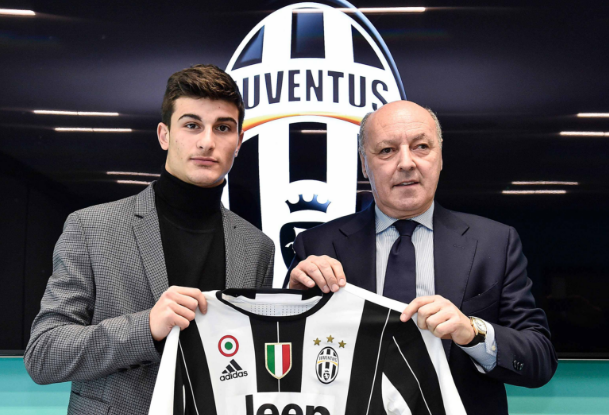 闻球衣背后 闻球衣背后