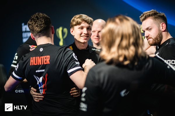 队的高位挡 队的高位挡